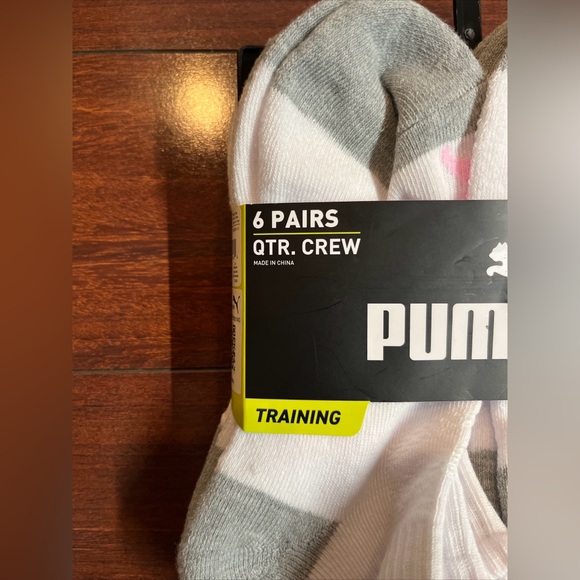 6-Pack Puma Quarter Crew Cushion Socks Womens Shoe Size 5-9.5 White Gray New - Picture 2 of 13